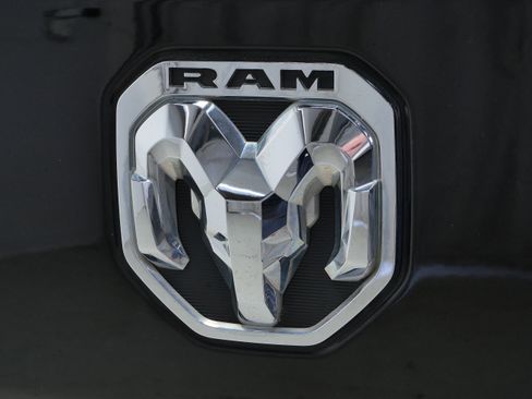 Used 2020 RAM 1500 Laramie w/ Sport Appearance Package AWD/4WD image 7