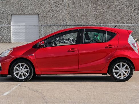 Used 2012 Toyota Prius C Four FWD image 15