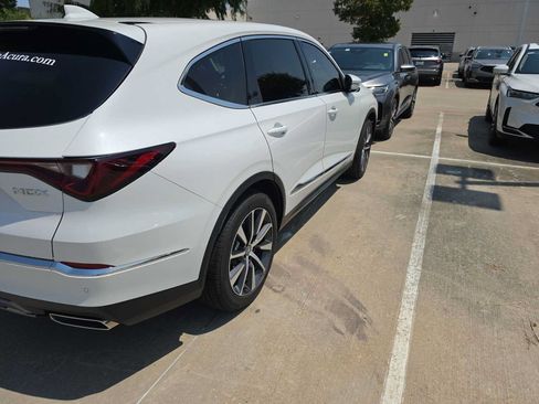Used 2026 Acura MDX w/ Technology Package FWD image 4