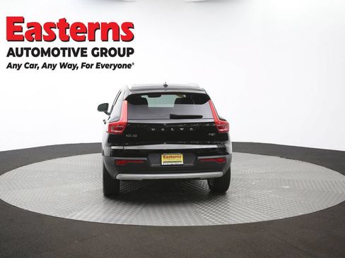 Used 2020 Volvo XC40 T5 Momentum AWD/4WD image 37