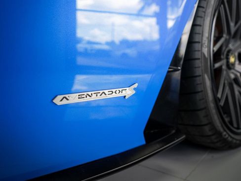 Used 2018 Lamborghini Aventador S AWD/4WD image 13