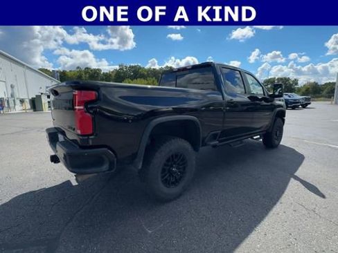 Certified 2024 Chevrolet Silverado 2500 ZR2 w/ LPO, Dark Essentials Package image 9