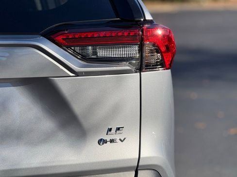 Certified 2025 Toyota RAV4 LE image 10