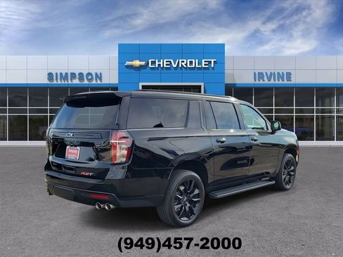 Used 2024 Chevrolet Suburban RST w/ Sport Performance Package image 8