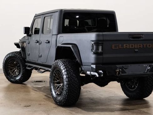 Used 2025 Jeep Gladiator Sport AWD/4WD image 48