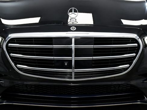 Used 2023 Mercedes-Benz S 580e 4MATIC Sedan image 88