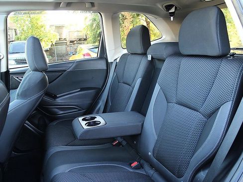 Used 2019 Subaru Forester Premium AWD/4WD image 10
