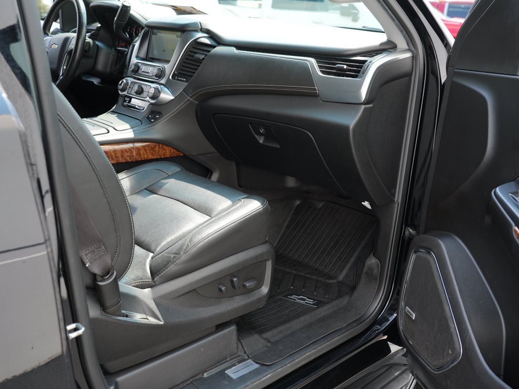 Certified 2020 Chevrolet Suburban Premier w/ RST 6.2L Performance Edition AWD/4WD image 29