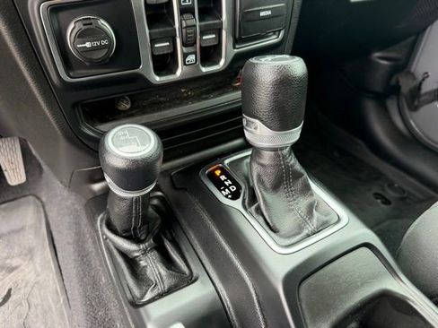 Used 2019 Jeep Wrangler Unlimited Sport AWD/4WD image 20