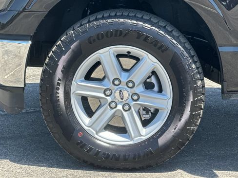 Certified 2025 Ford F150 Lariat AWD/4WD image 24