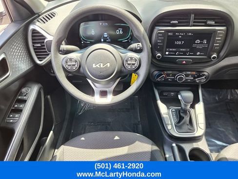 Used 2024 Kia Soul LX w/ Option Group 015 FWD image 12