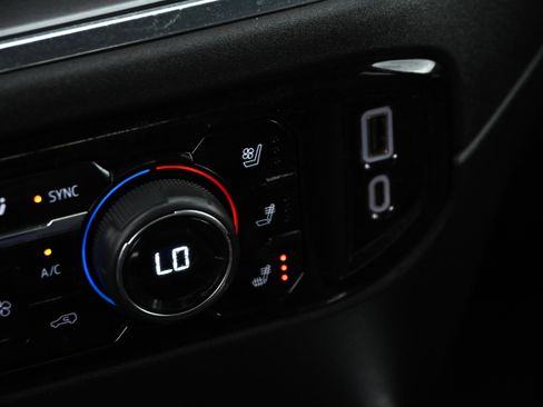 Used 2024 Chevrolet Silverado 2500 High Country w/ High Country Premium Package image 41