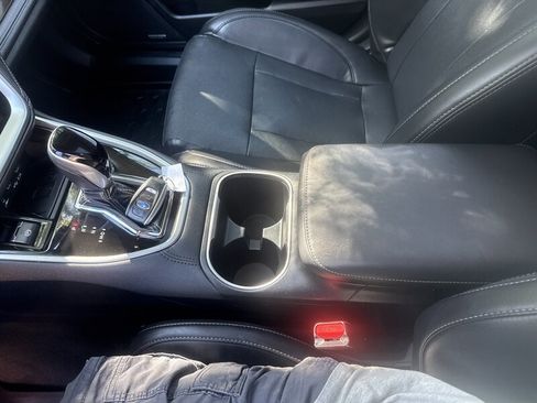 Used 2020 Subaru Outback Limited image 33