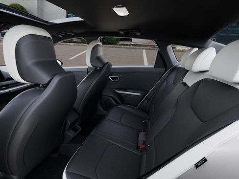 New 2026 Kia K4 GT-Line image 18