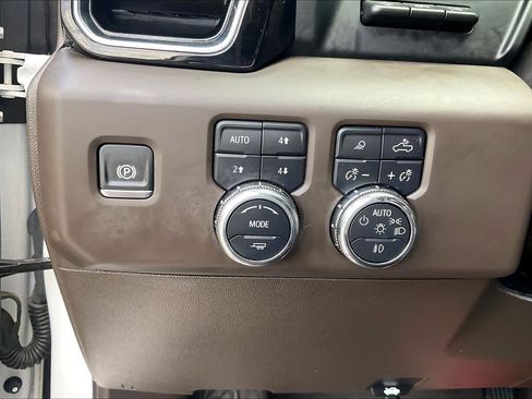 Used 2024 GMC Sierra 1500 Denali AWD/4WD image 15