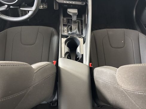 New 2025 Hyundai Elantra SEL FWD image 22