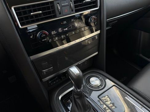 Used 2024 Nissan Armada SV image 21