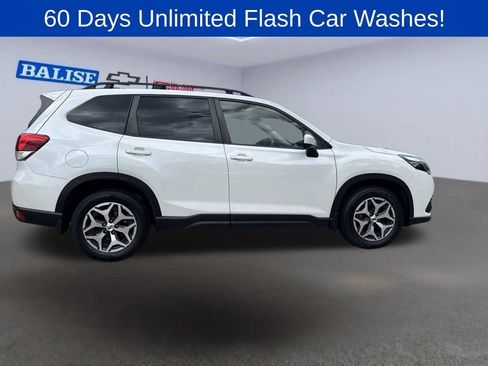 Used 2023 Subaru Forester Premium AWD/4WD image 2
