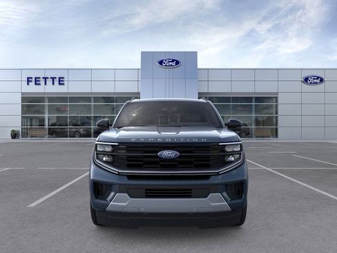 New 2025 Ford Expedition Max Platinum w/ Driver's Package image 6