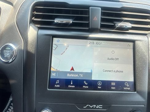 Used 2020 Ford Fusion SE w/ Equipment Group 151A FWD image 13