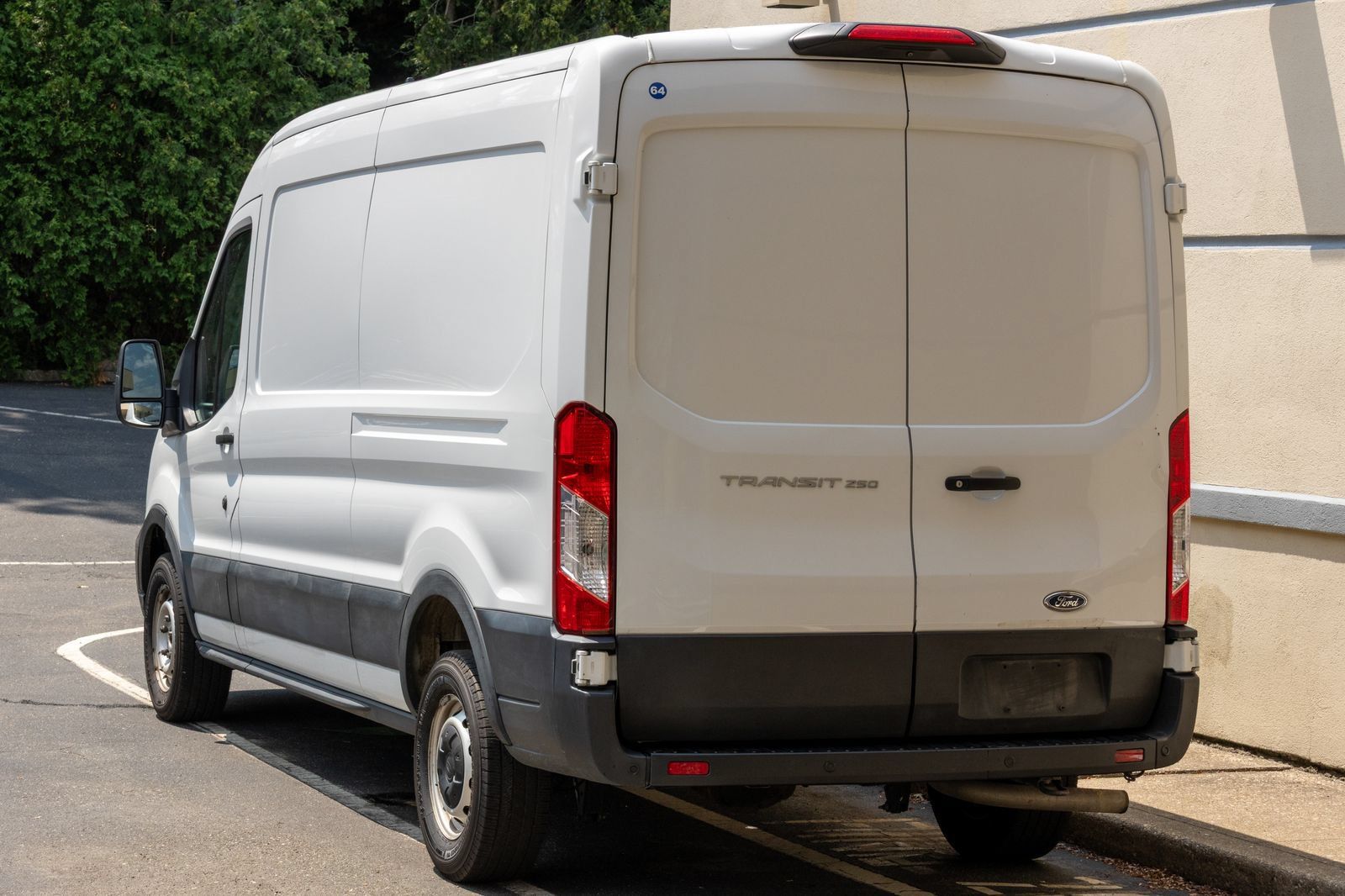 Used 2023 Ford Transit 250 Medium Roof w/ Load Area Protection Package RWD image 9