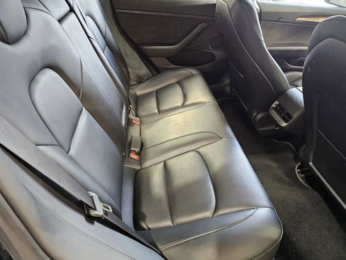 Used 2023 Tesla Model 3 Standard Range RWD image 9
