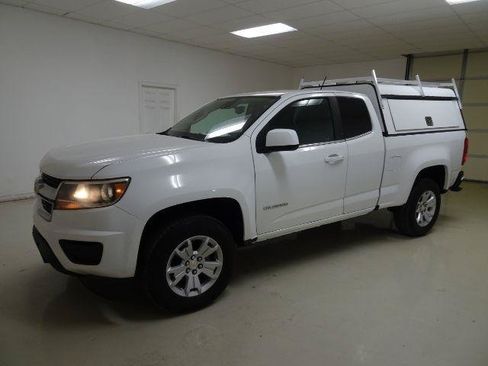 Used 2020 Chevrolet Colorado LT w/ Safety Package RWD image 3