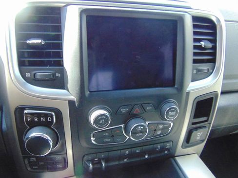 Used 2018 RAM 1500 Big Horn AWD/4WD image 17