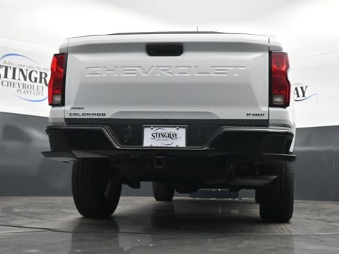 Used 2023 Chevrolet Colorado W/T AWD/4WD image 34