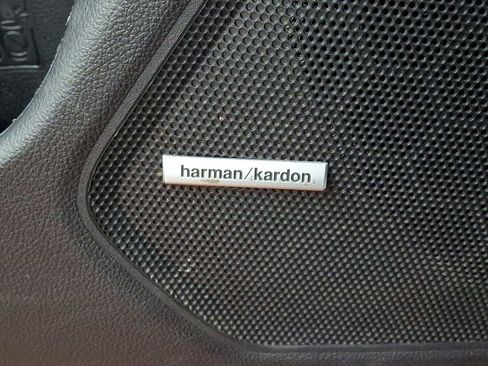 Used 2019 Subaru Outback 2.5i Touring image 24