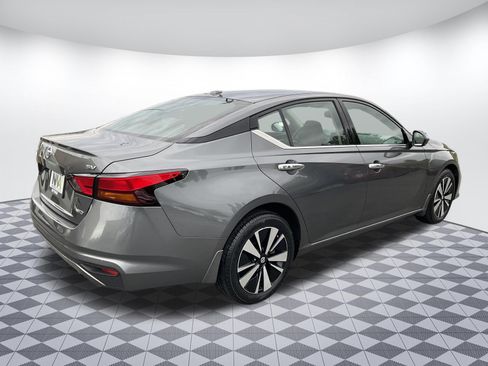 Used 2019 Nissan Altima 2.5 SV AWD/4WD image 3