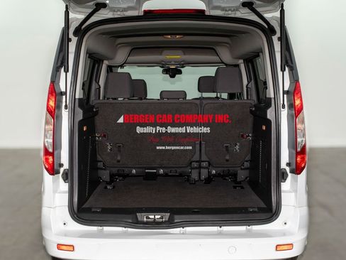 Used 2016 Ford Transit Connect XLT image 11