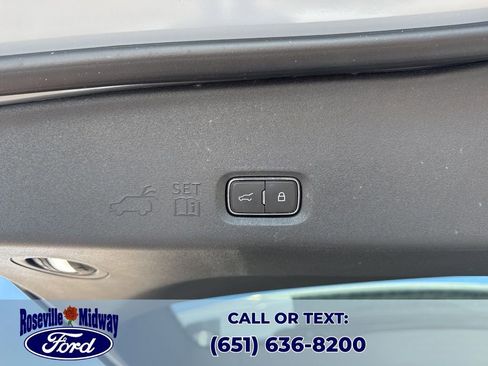 Used 2025 Ford Expedition Platinum image 54