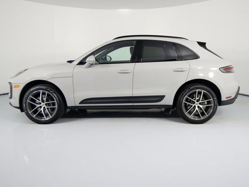 New 2026 Porsche Macan image 7