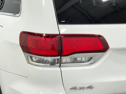 Used 2020 Jeep Grand Cherokee Laredo w/ Quick Order Package 2BN North image 35