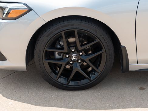 Used 2024 Honda Civic Sport image 6