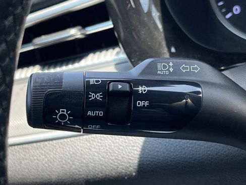 Used 2022 Kia K5 GT-Line FWD image 37