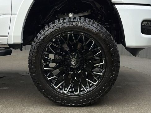 Used 2025 RAM 1500 Big Horn image 9