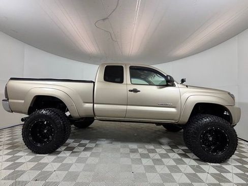 Used 2005 Toyota Tacoma 4x4 Access Cab image 8