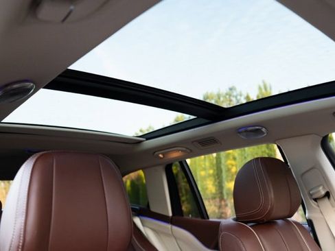 Used 2021 Mercedes-Benz Maybach GLS 600 4MATIC image 28