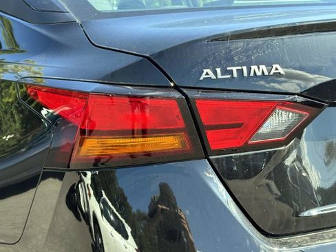 Certified 2025 Nissan Altima 2.5 S image 11