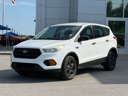 Used 2017 Ford Escape S FWD image 27