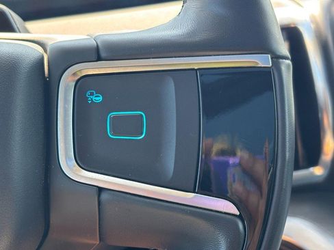 Used 2025 Ford Expedition Platinum image 21