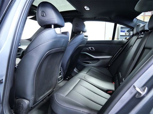 Used 2025 BMW 330i xDrive Sedan image 15
