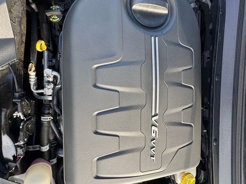 Used 2021 Jeep Cherokee Limited w/ Mopar Interior Package image 40