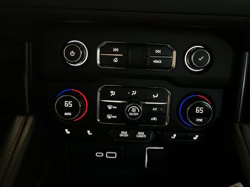 Used 2024 Chevrolet Tahoe RST w/ Luxury Package image 25