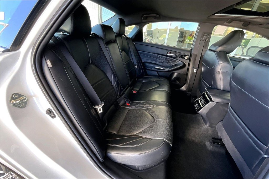 Used 2021 Toyota Avalon Limited w/ Advanced Safety Package FWD image 25