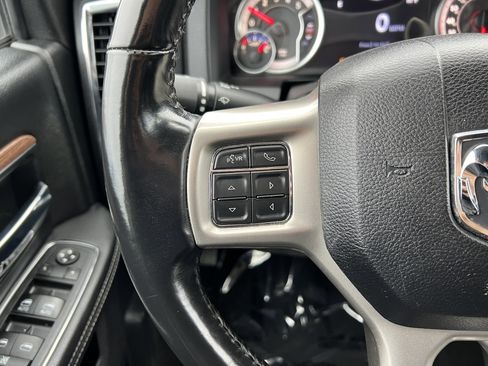Used 2017 RAM 1500 Laramie image 29