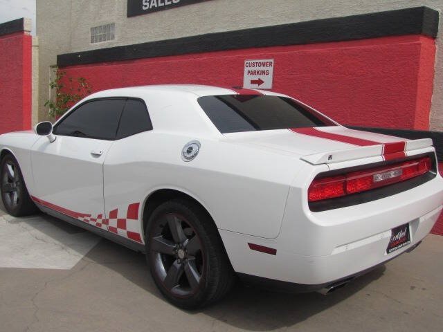 Used 2013 Dodge Challenger SXT RWD image 8