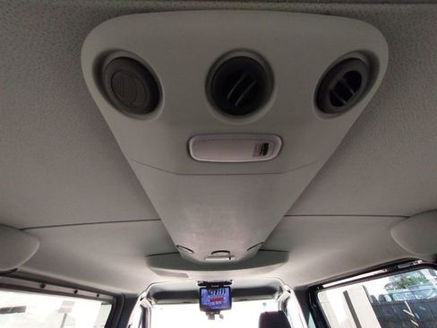 Used 2017 Mercedes-Benz Sprinter 2500 image 42